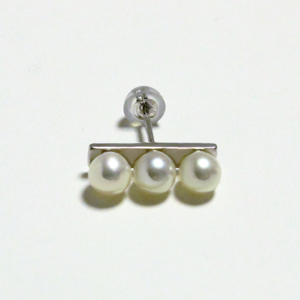 line pearl pierce(ラインパールピアス)