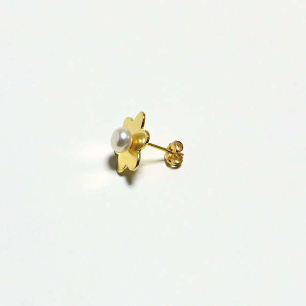 flower pearl pierce(フラワーパールピアス)