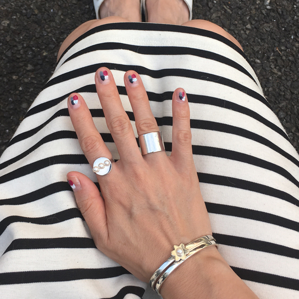 round pearl ring(ラウンドパールリング)の着用例