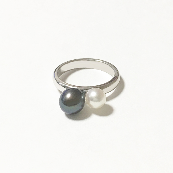 ■monotone pearl ring■ モノトーンパールリング 