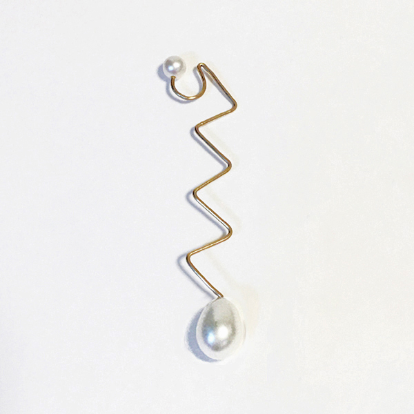■gizagiza pearl earcuff■～white～ ギザギザパールイヤーカフ～ホワイト～ 