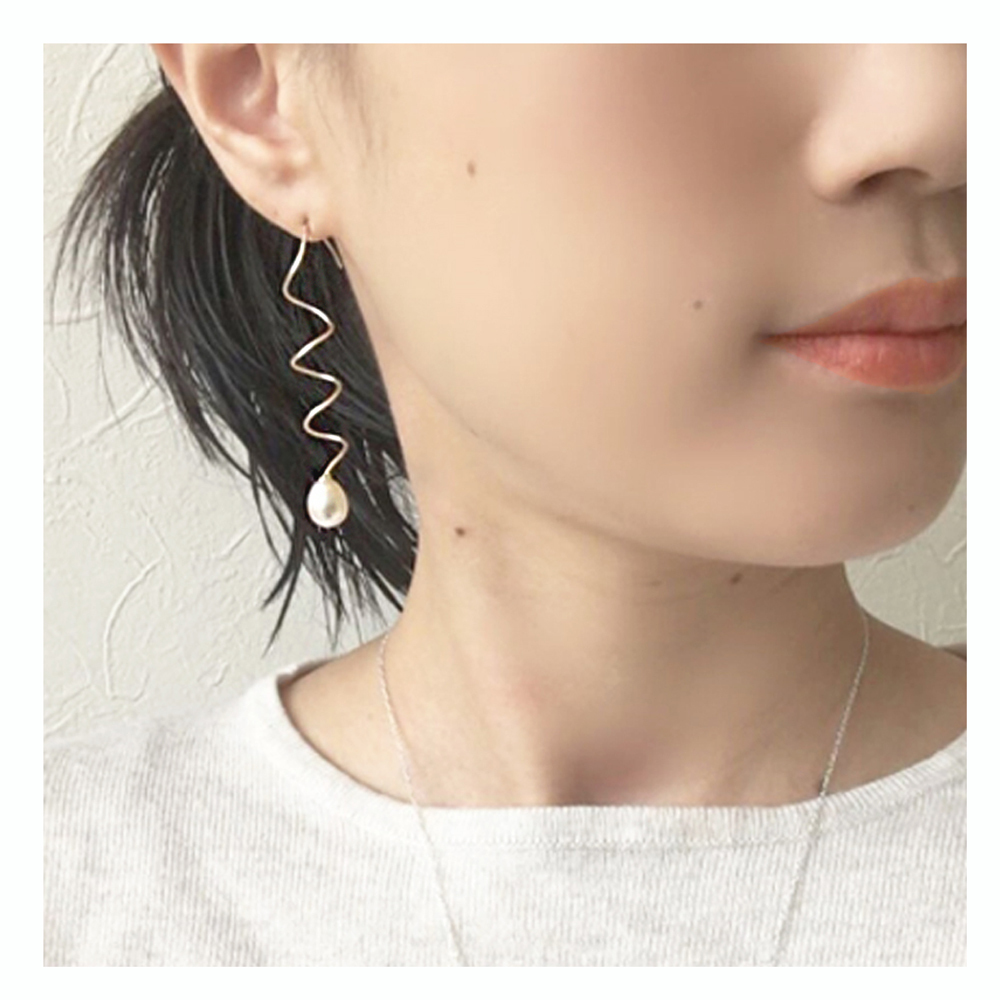 ■spiral pearl pierce■～white～ スパイラルパールピアス～ホワイト～